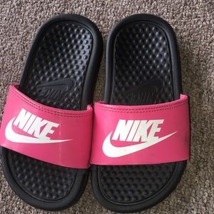 Nike slides